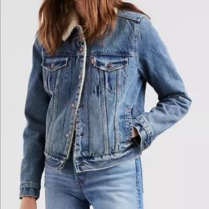 Women’s Levi’s Original Sherpa Trucker Jacket